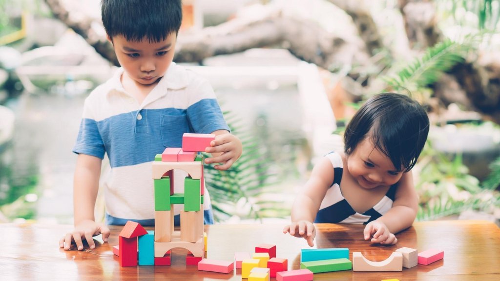 25 Science & Math activities for preschoolers that you can do at home